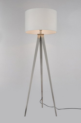 The Adesso Director floor Lamp